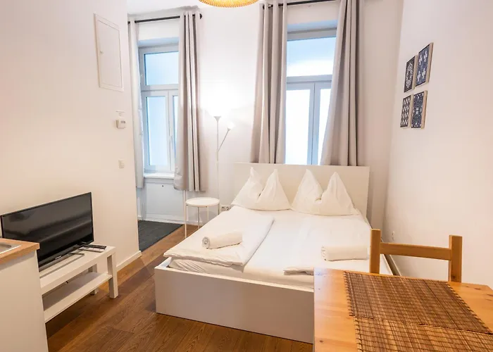 - Metro 1160 Apartamento