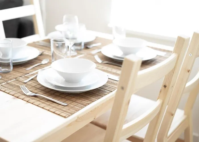 - Metro 1160 Apartamento Viena